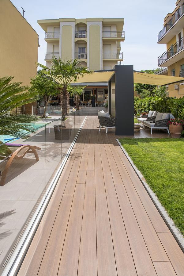 בלריה-איגאה מרינה Hotel Olimpia מראה חיצוני תמונה