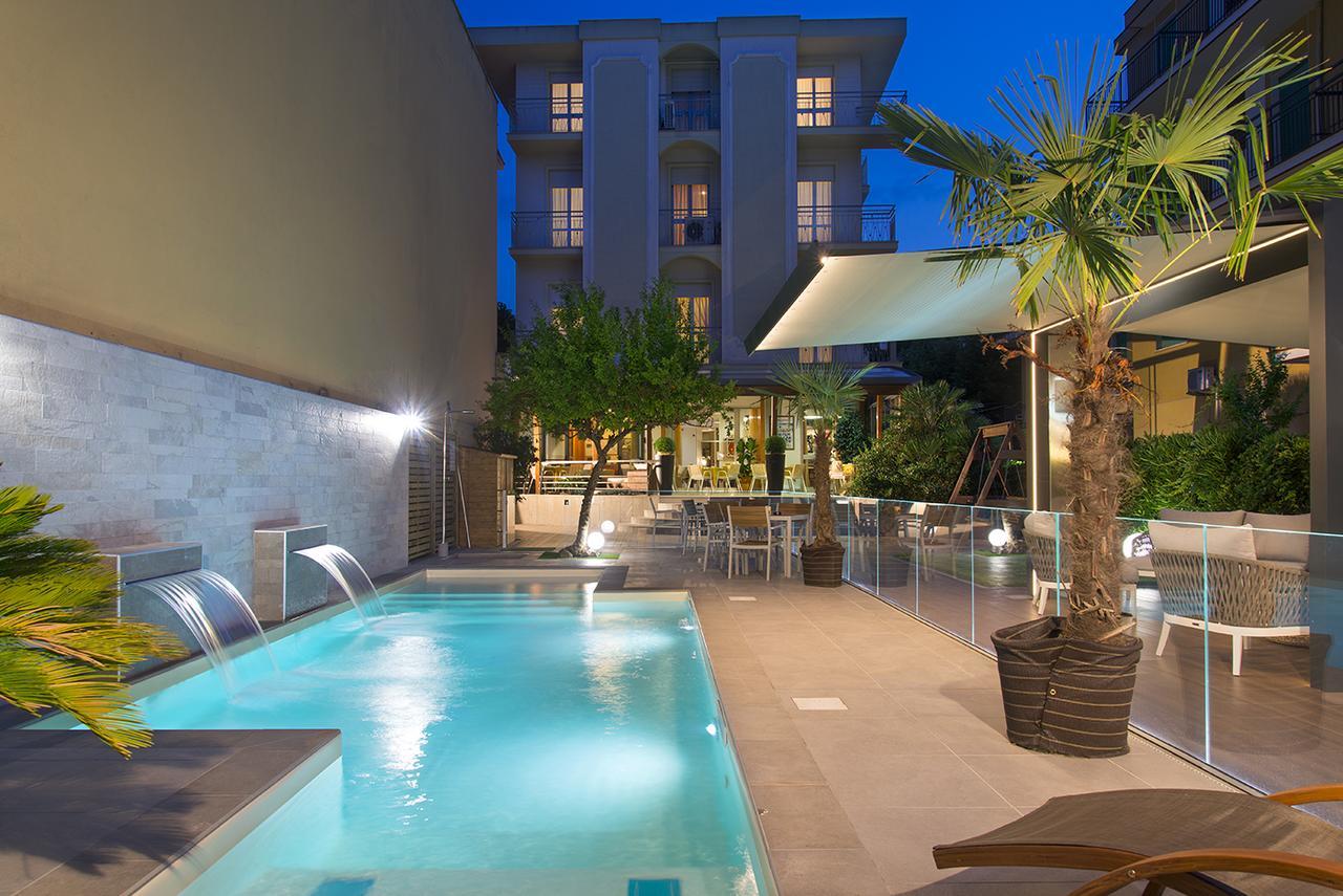 בלריה-איגאה מרינה Hotel Olimpia מראה חיצוני תמונה